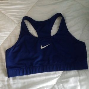 Sports bra